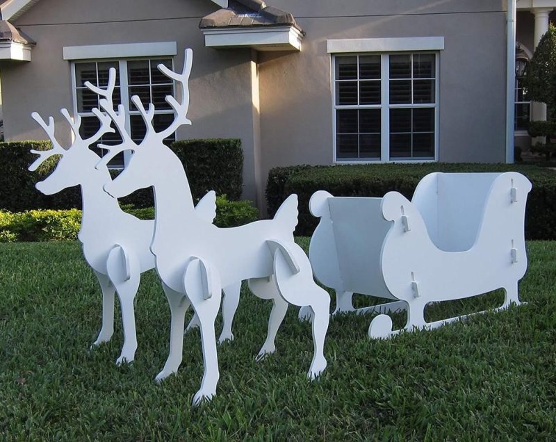 Laser Cut Sleigh With 2 Reindeer